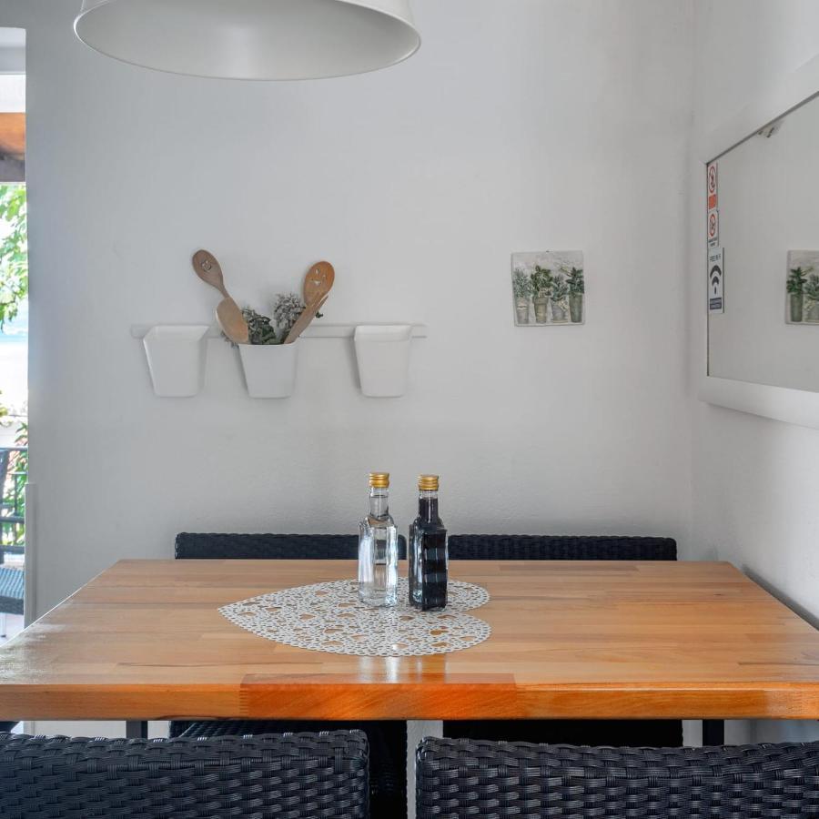 Holiday House Iva Слатине Экстерьер фото
